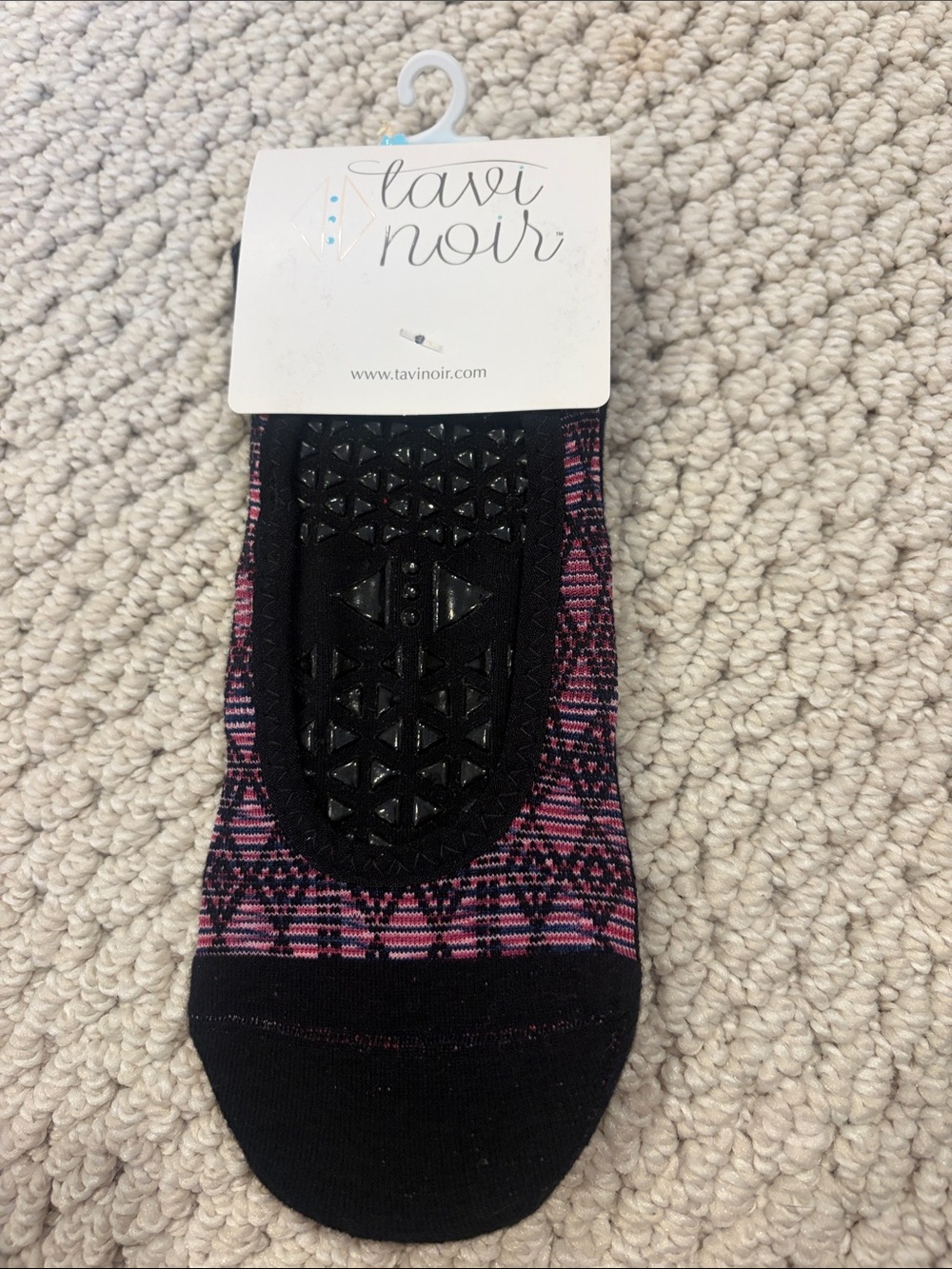 Tavi Noir Women's Pink Patterned No-Show Grip Socks